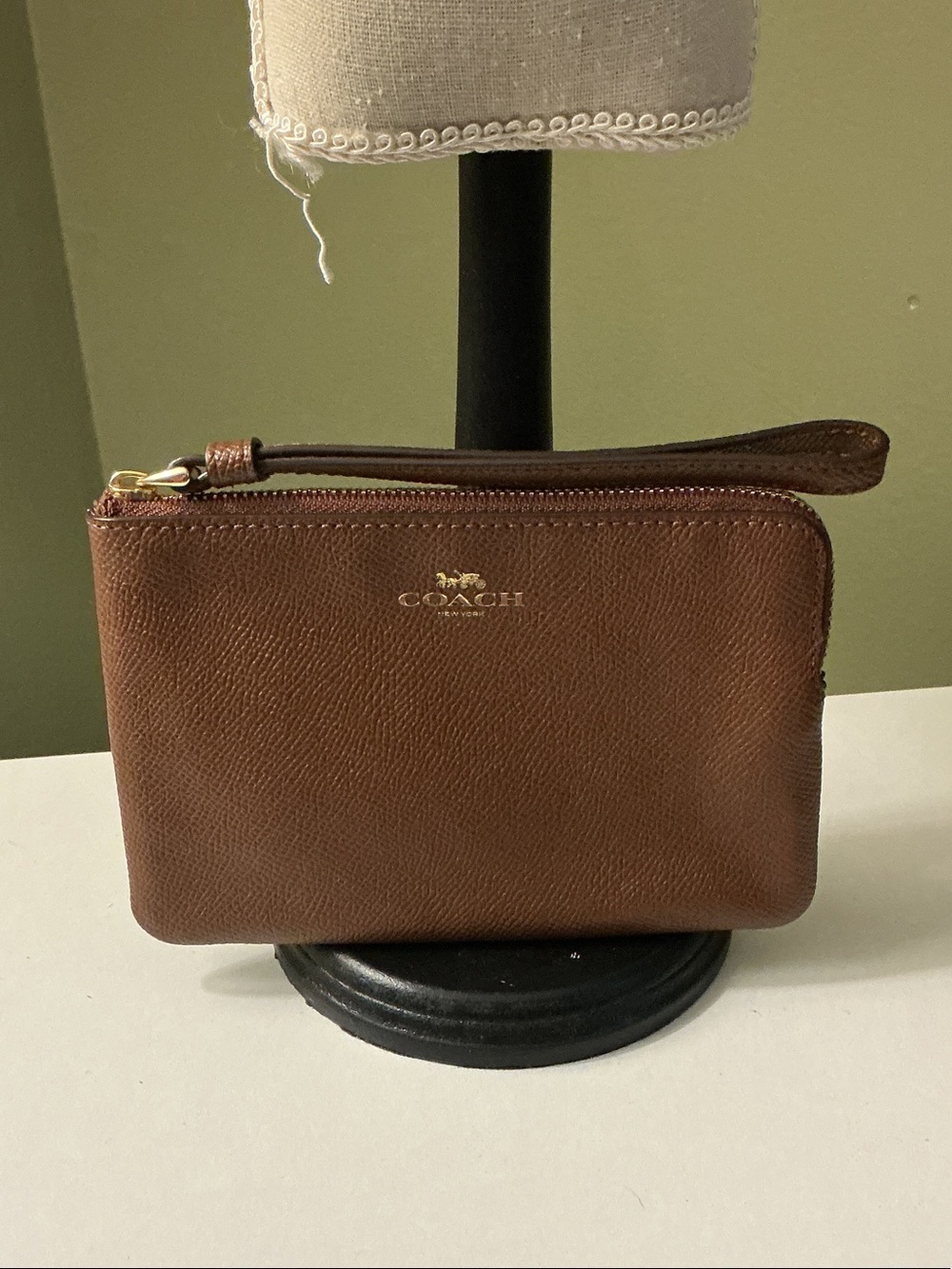 Coach NY Chestnut Brown Leather Zip Wristlet with Strap & Gold Logo EUC